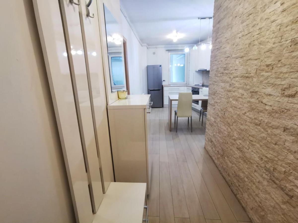Contemporary Central Apartment In Cluj Napoca 外观 照片